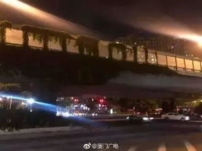 心痛 廈門一學(xué)校附近,網(wǎng)約車撞飛電動車,妙齡女孩1死1傷