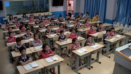 部編人教版小學語文三年級上冊《秋天的雨》福建省-廈門市(2019年小學語文優(yōu)秀課例教學展示)